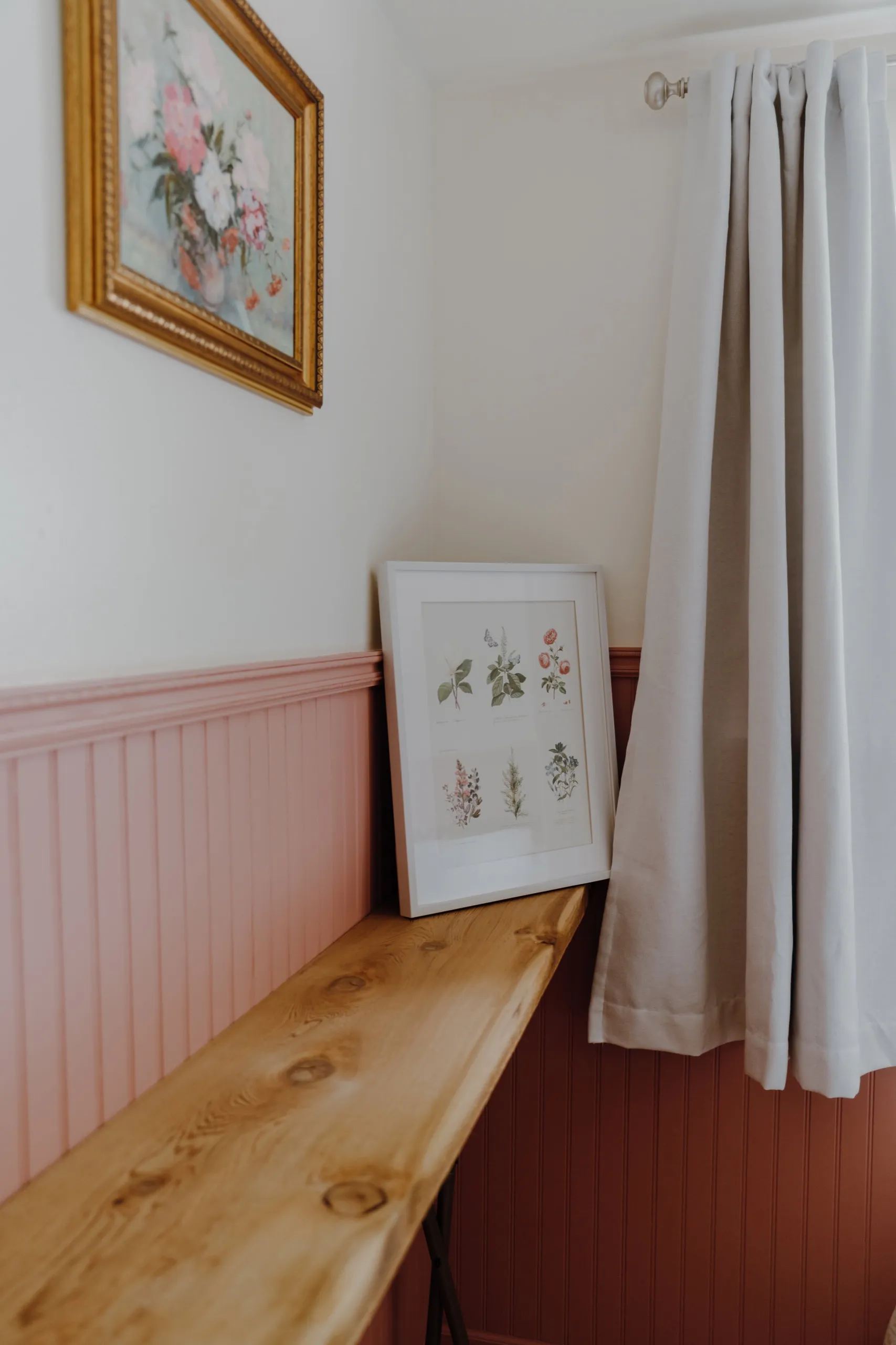 Pink bedroom photo 2