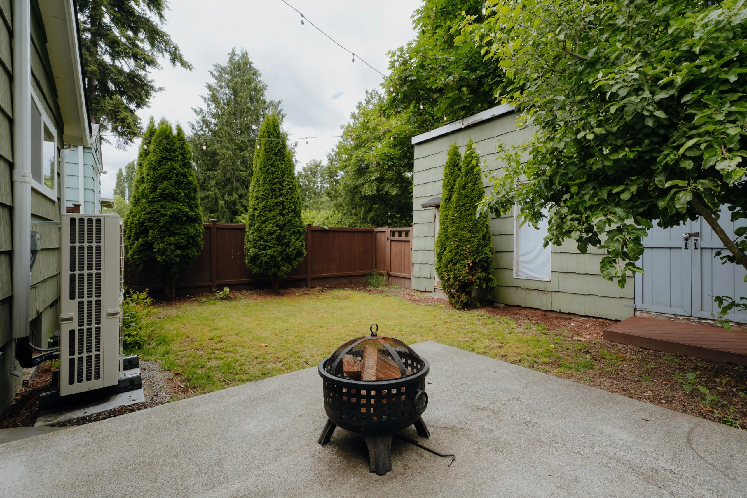 Deck & greenbelt photo 6